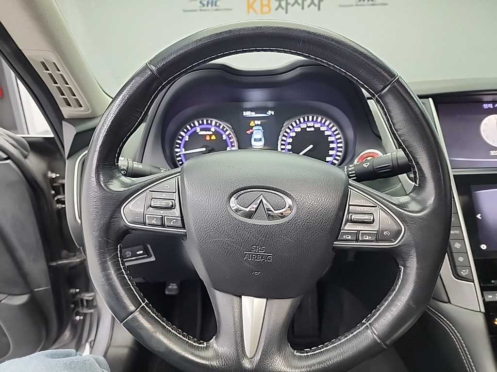 Infiniti Q - Vista 9