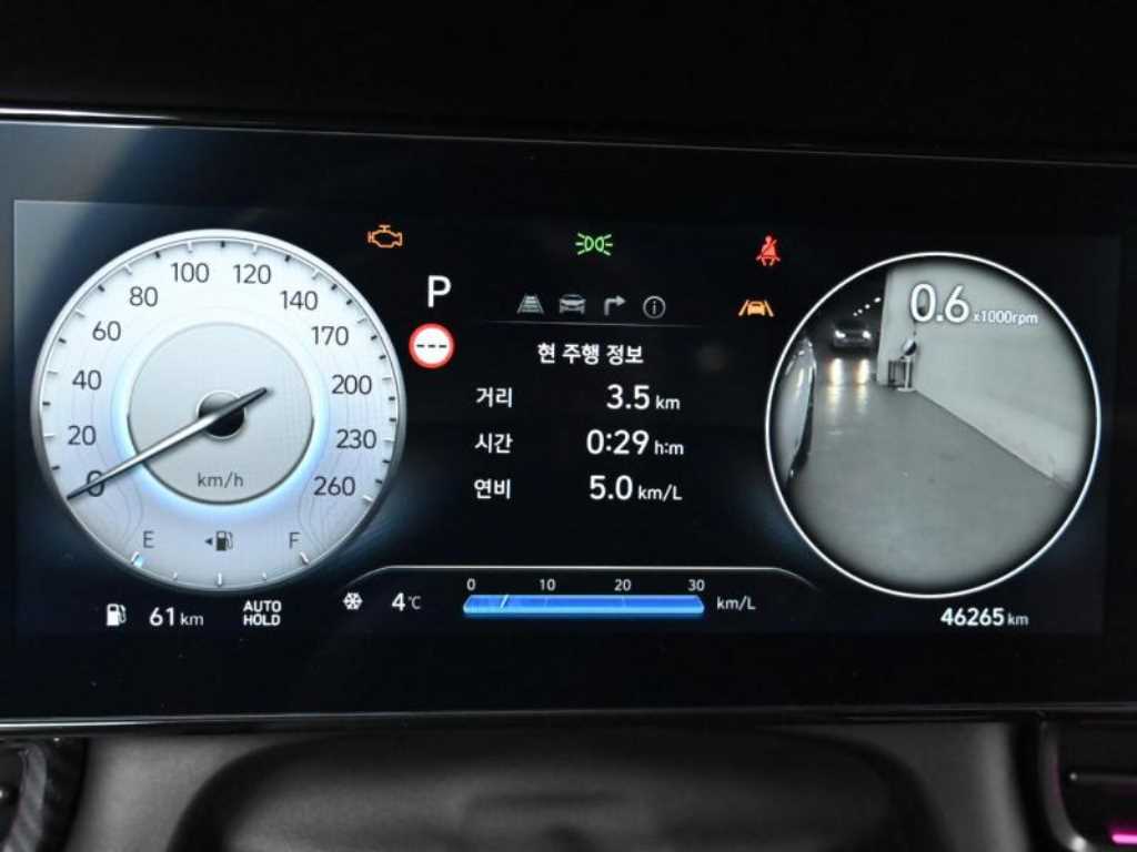 HYUNDAI Avante - Vista 8