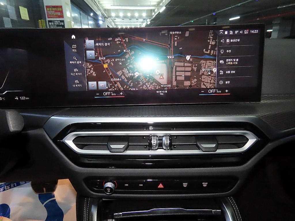 BMW i4 - Vista 11