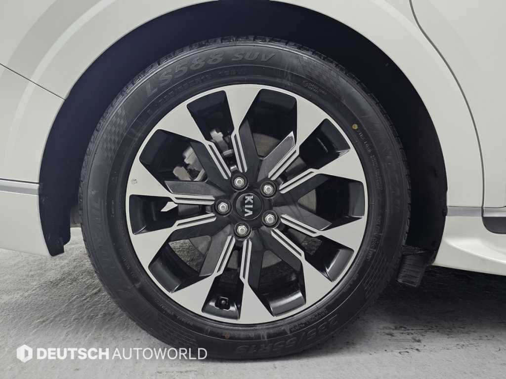 KIA Carnival - Vista 5