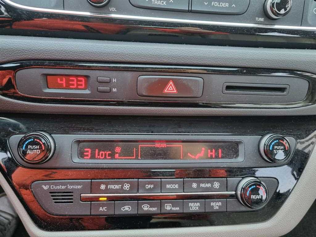 KIA Carnival 2016 Gris - Importación desde Corea - HF Imports Iquique - Foto 15