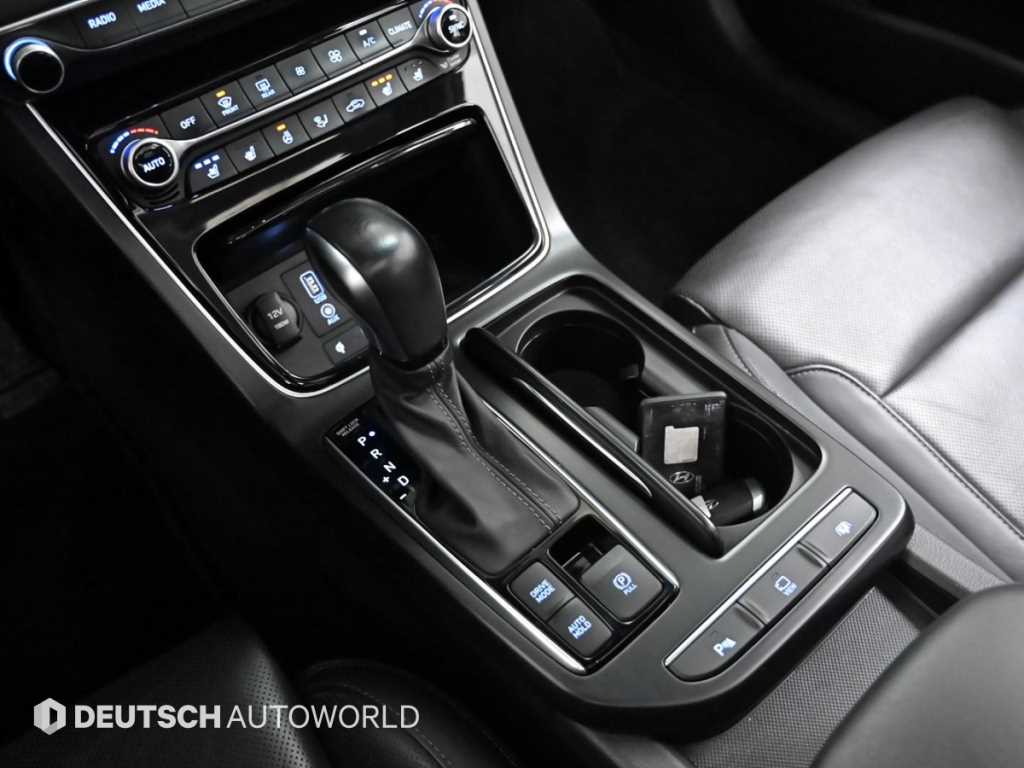 HYUNDAI Grandeur - Vista 9