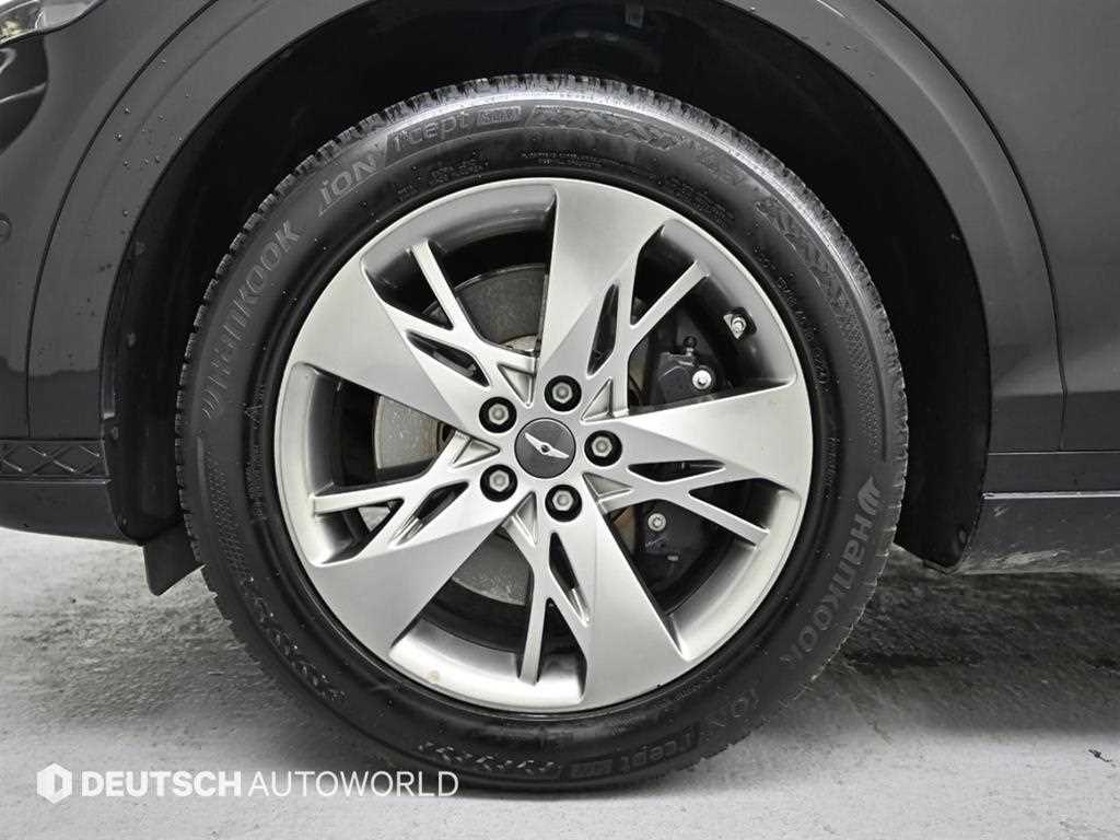 Genesis GV70 - Vista 5