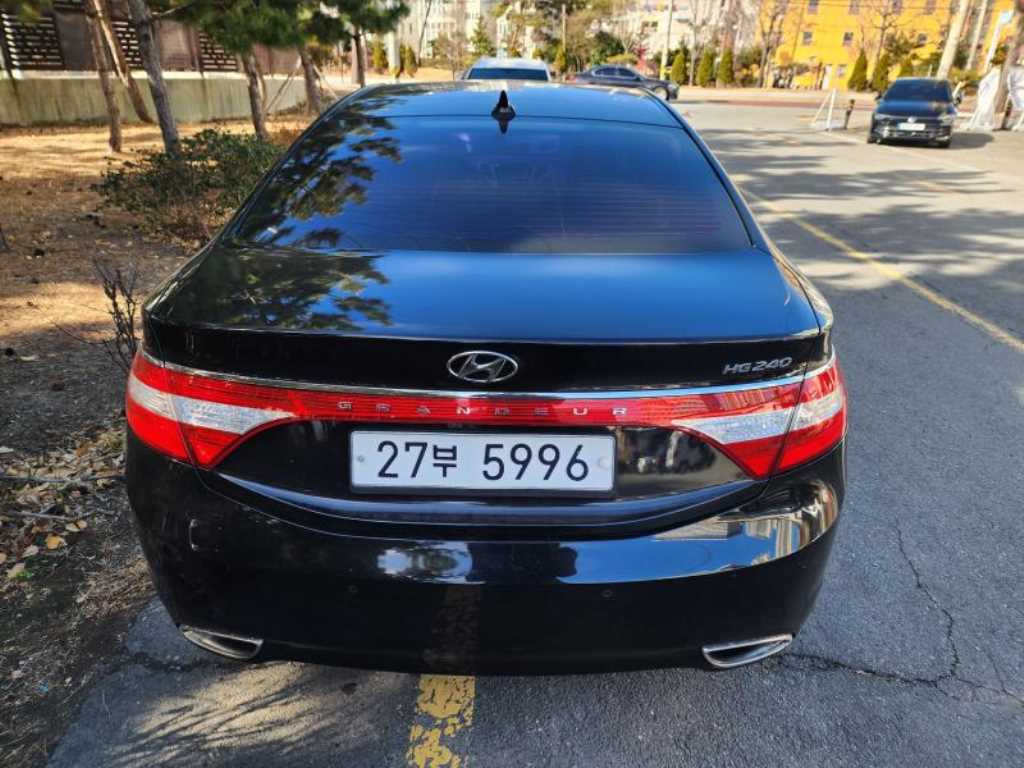 HYUNDAI Grandeur - Vista 4