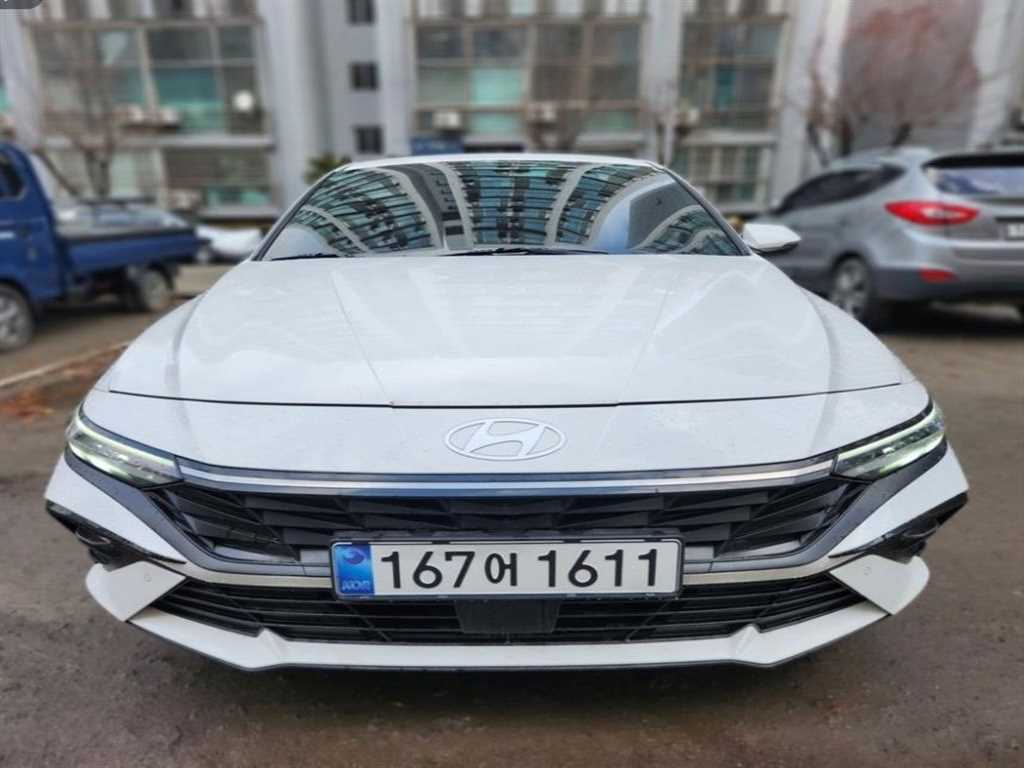 HYUNDAI Avante 2025 Blanco - Importación desde Corea - HF Imports Iquique - Foto 1