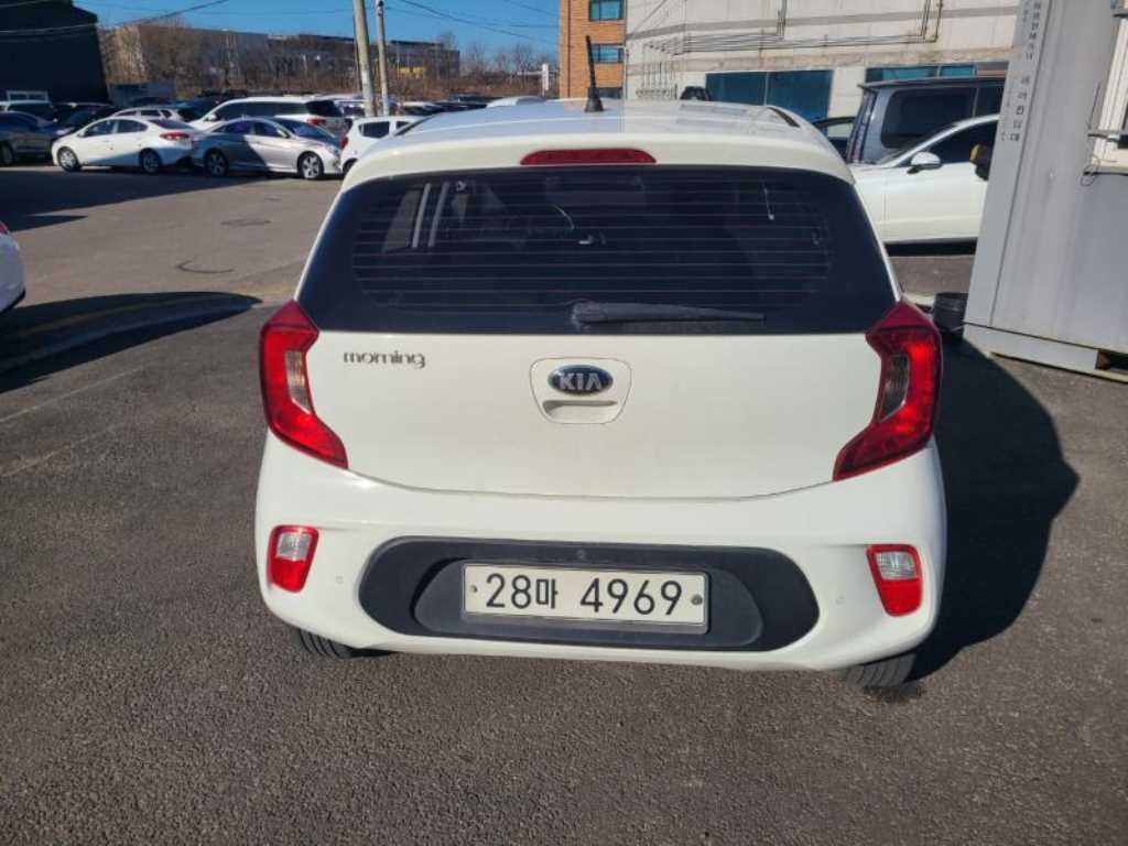 KIA Morning - Vista 4