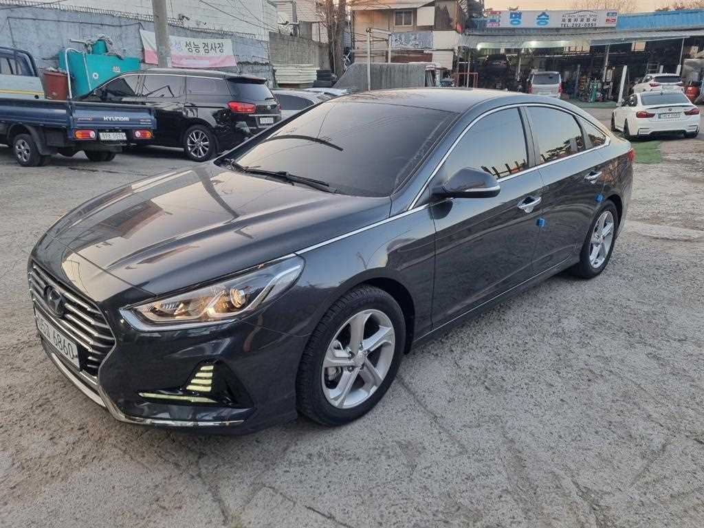 HYUNDAI Sonata - Vista 2