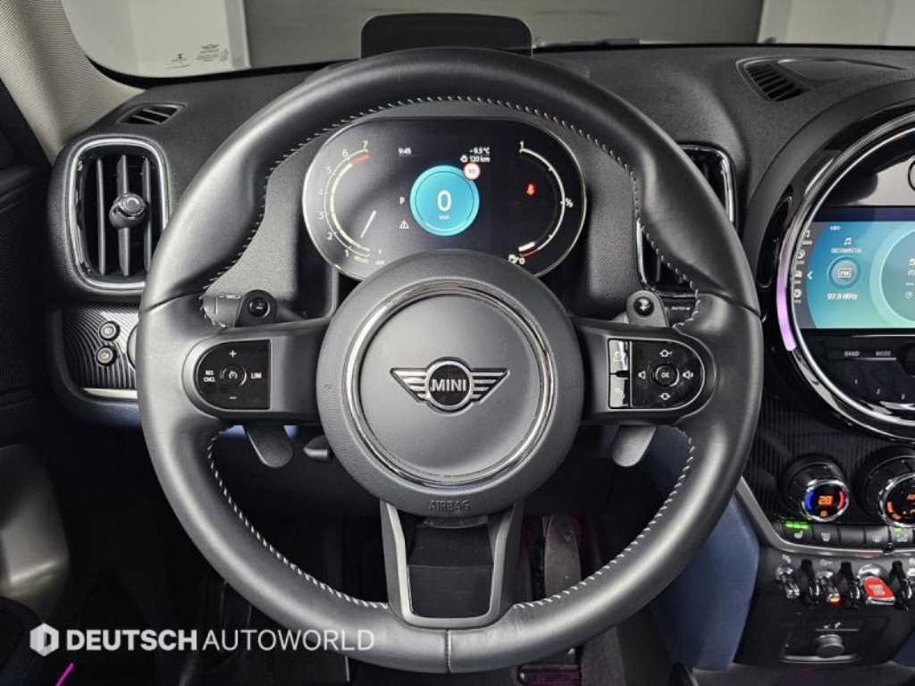 Mini Countryman 2023 Negro - Importación desde Corea - HF Imports Iquique - Foto 13