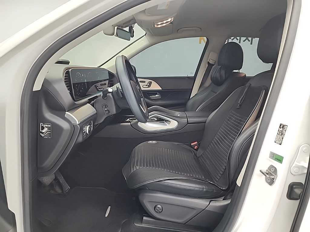 Mercedes Benz GLE Class - Vista 11