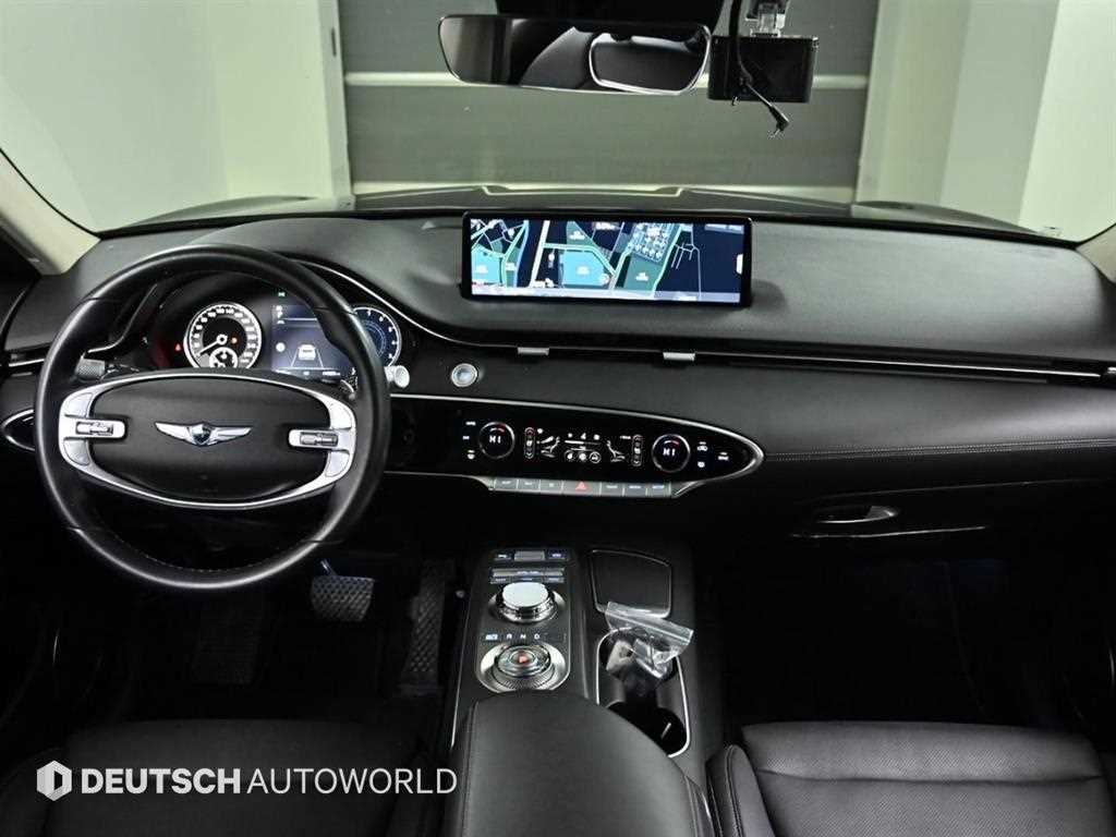 Genesis GV70 - Vista 7