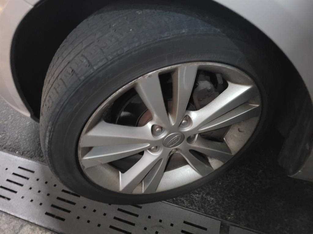 KIA Forte 2011 Plateado - Importación desde Corea - HF Imports Iquique - Foto 18
