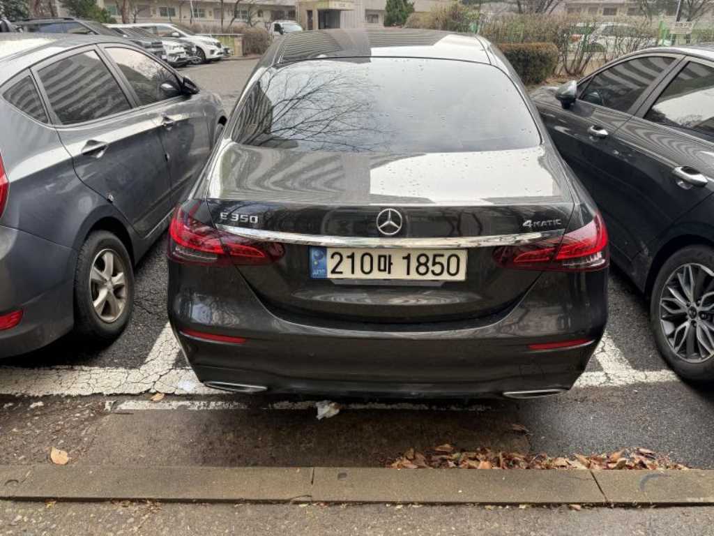 Mercedes Benz E class - Vista 2