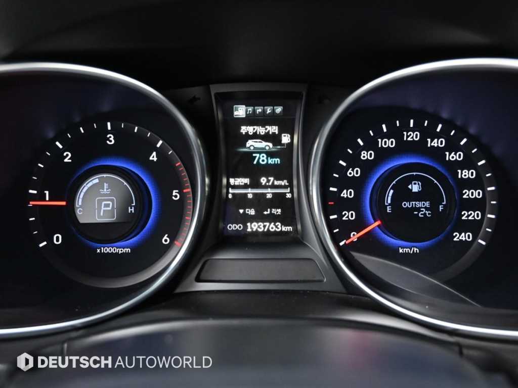 HYUNDAI Santa Fe - Vista 8