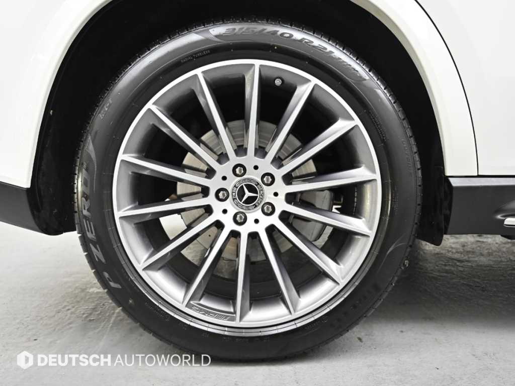 Mercedes Benz GLE Class - Vista 5