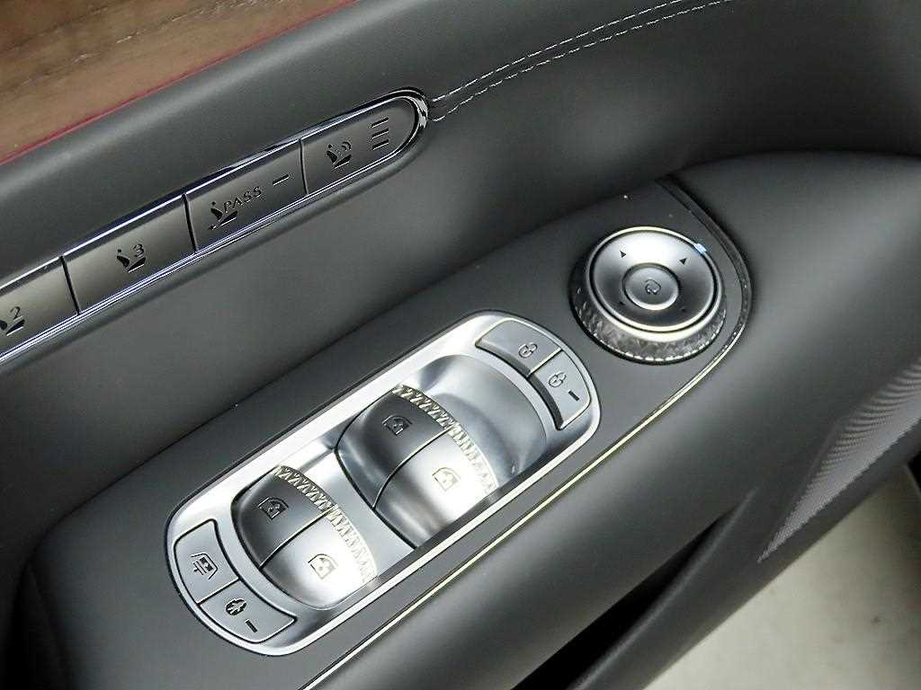 Genesis G90 2023 Negro - Importación desde Corea - HF Imports Iquique - Foto 13