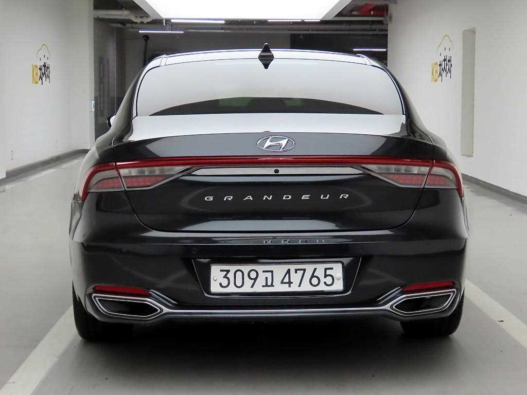 HYUNDAI Grandeur - Vista 4