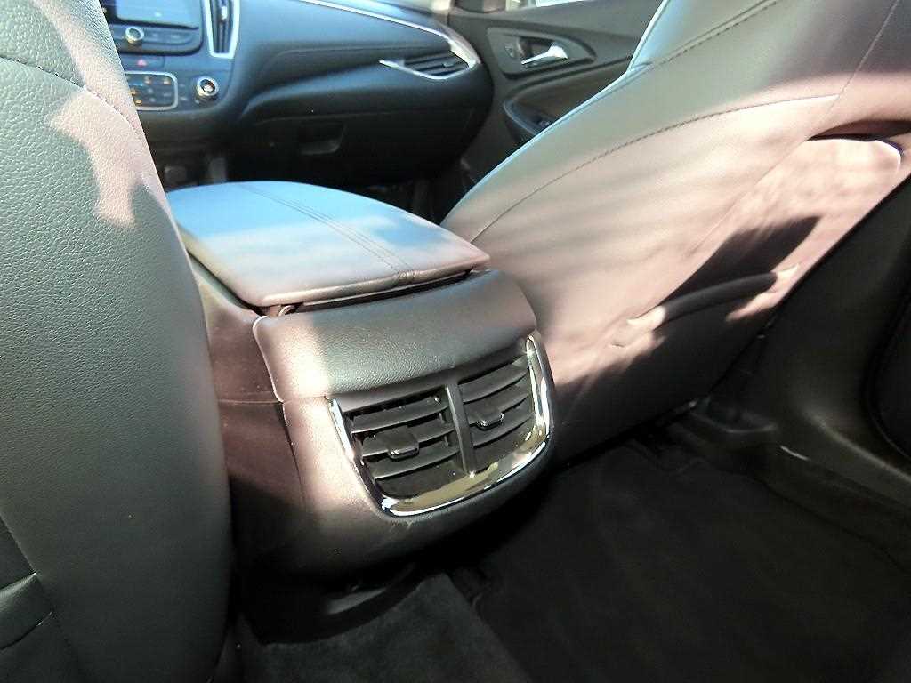 Chevrolet Malibu 2019 Blanco - Importación desde Corea - HF Imports Iquique - Foto 18