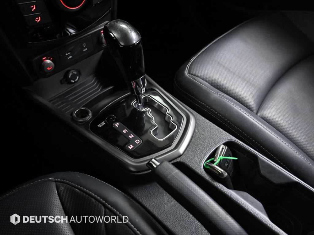 Ssangyong Tivoli - Vista 9