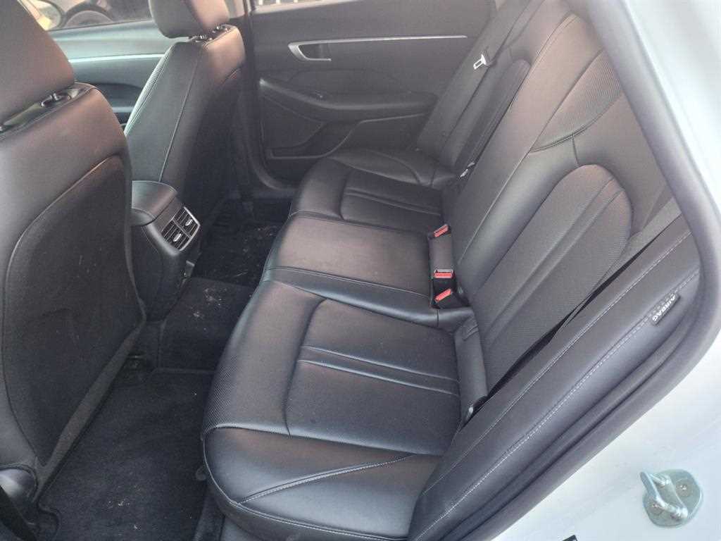 HYUNDAI Sonata - Vista 9