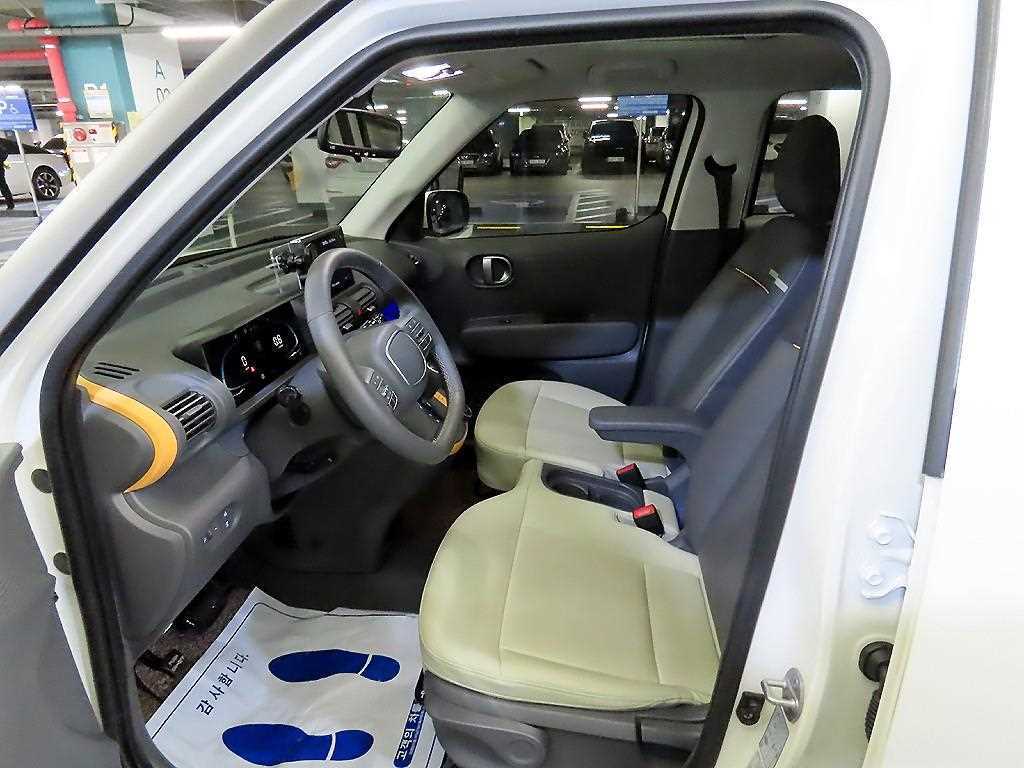 HYUNDAI Casper - Vista 6