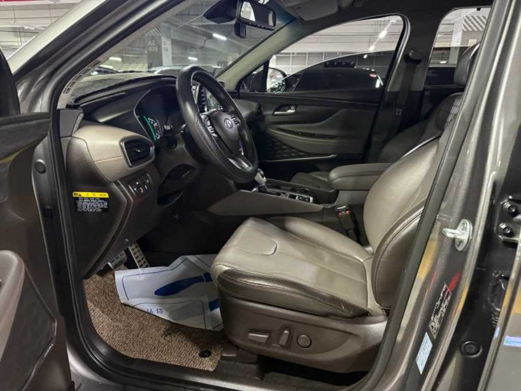HYUNDAI Santa Fe - Vista 8