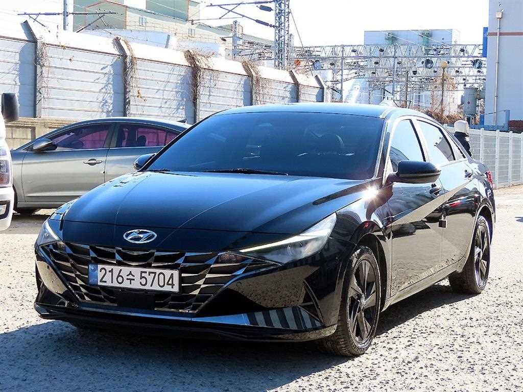 HYUNDAI Avante 2021 Negro - Importación desde Corea - HF Imports Iquique - Foto 1