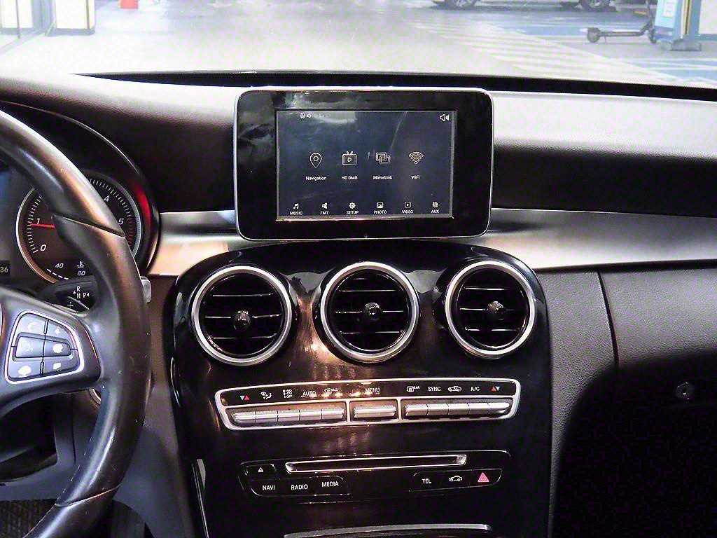 Mercedes Benz C Class - Vista 11