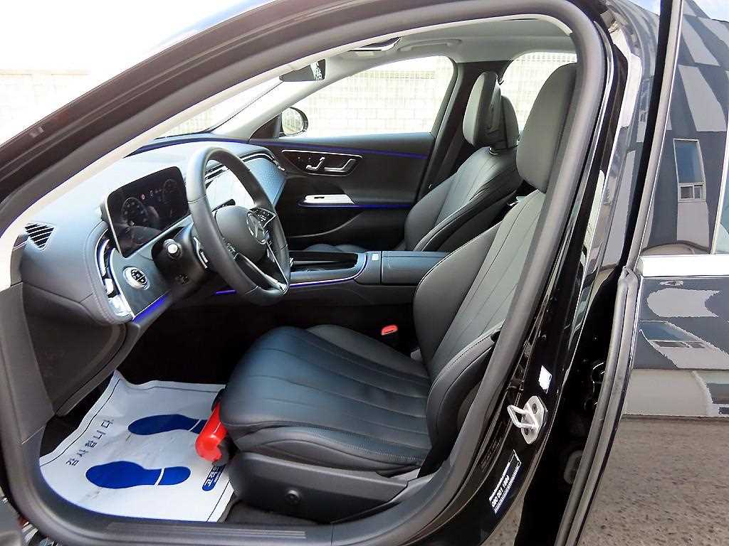 Mercedes Benz E class - Vista 5