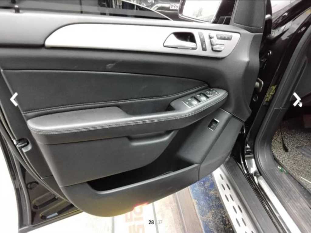 Mercedes Benz GLE Class - Vista 9