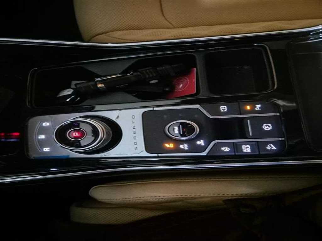 KIA Sorento - Vista 11