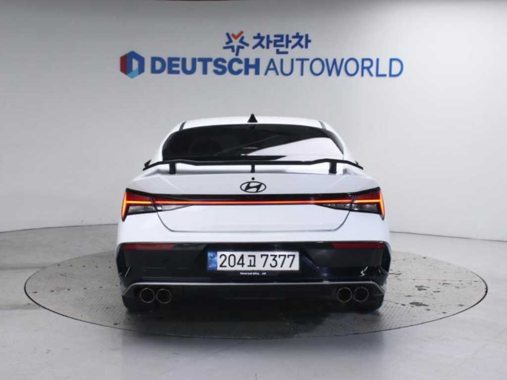 HYUNDAI Avante - Vista 4