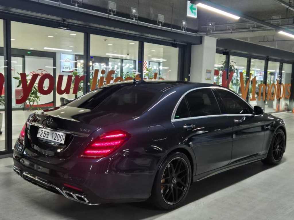 Mercedes Benz S Class - Vista 4