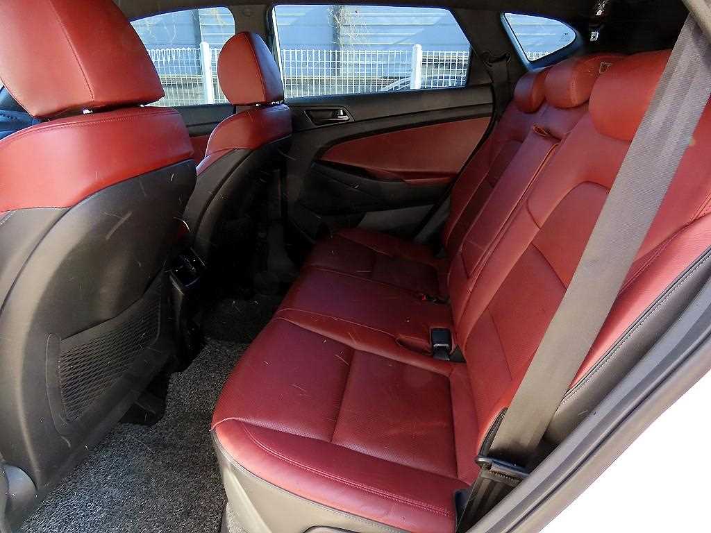 HYUNDAI Tucson - Vista 6