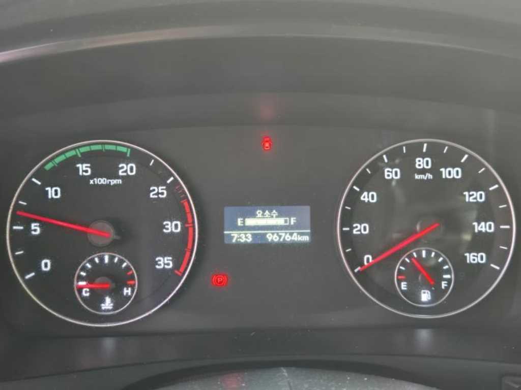 medium and large cargo truck - Vista 6