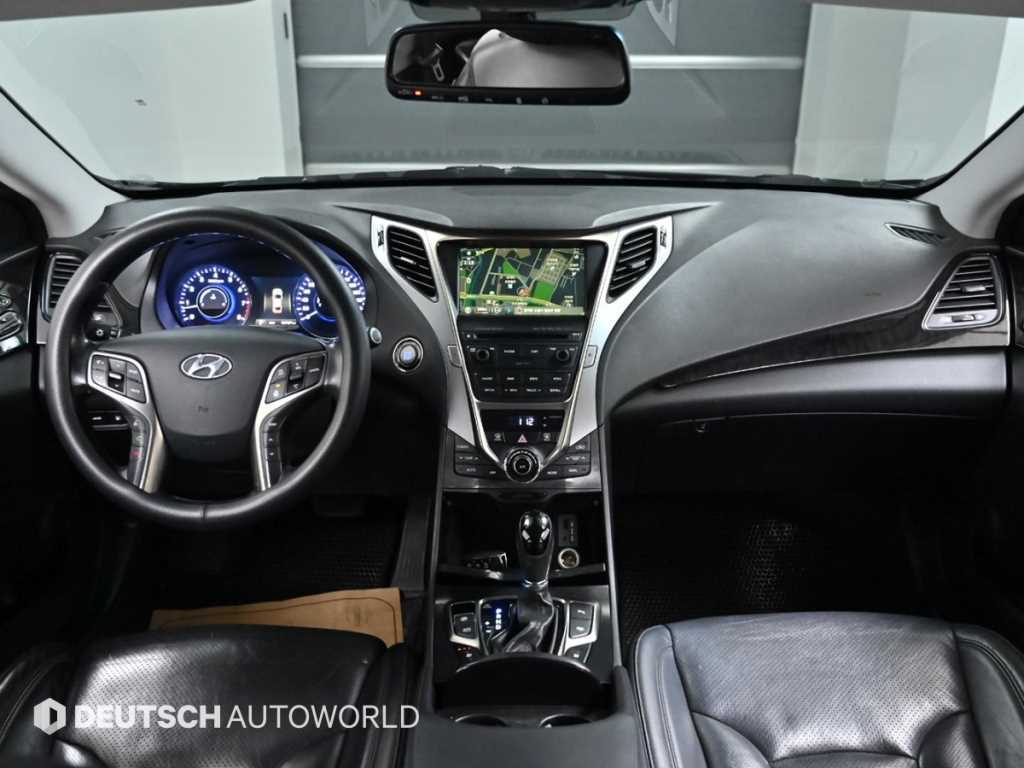 HYUNDAI Grandeur - Vista 7