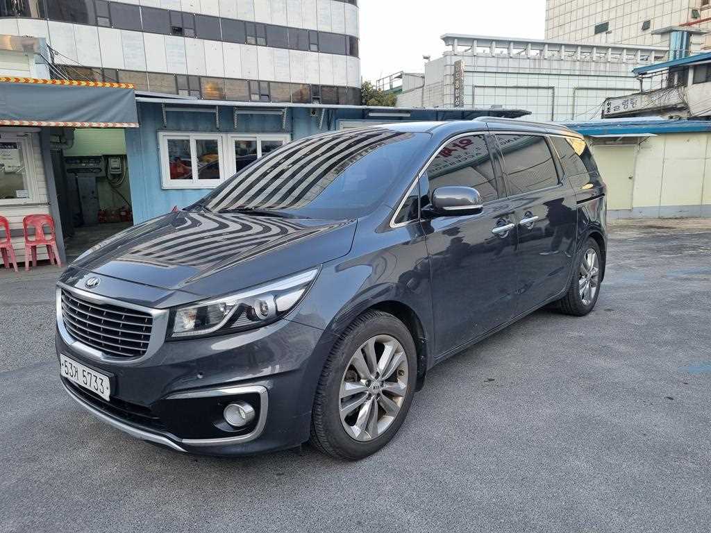 KIA Carnival 2016 Gris - Importación desde Corea - HF Imports Iquique - Foto 1