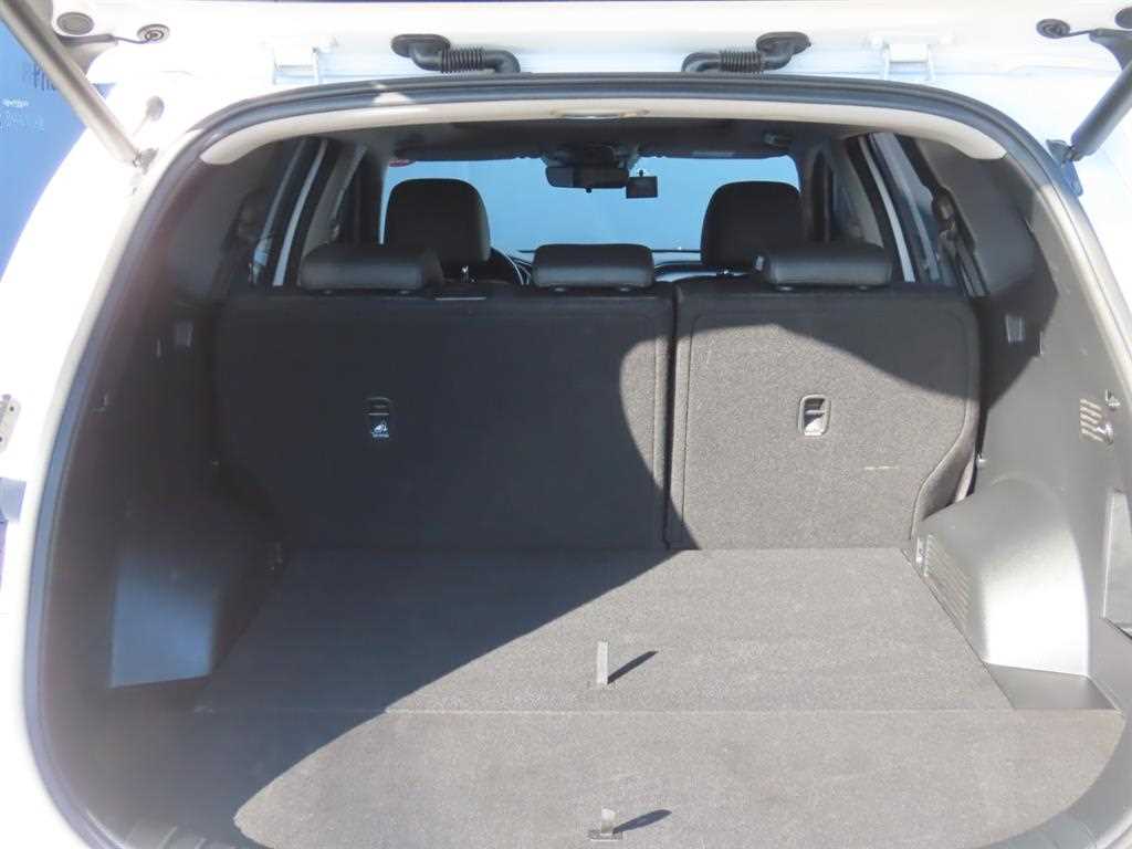 HYUNDAI Santa Fe - Vista 5