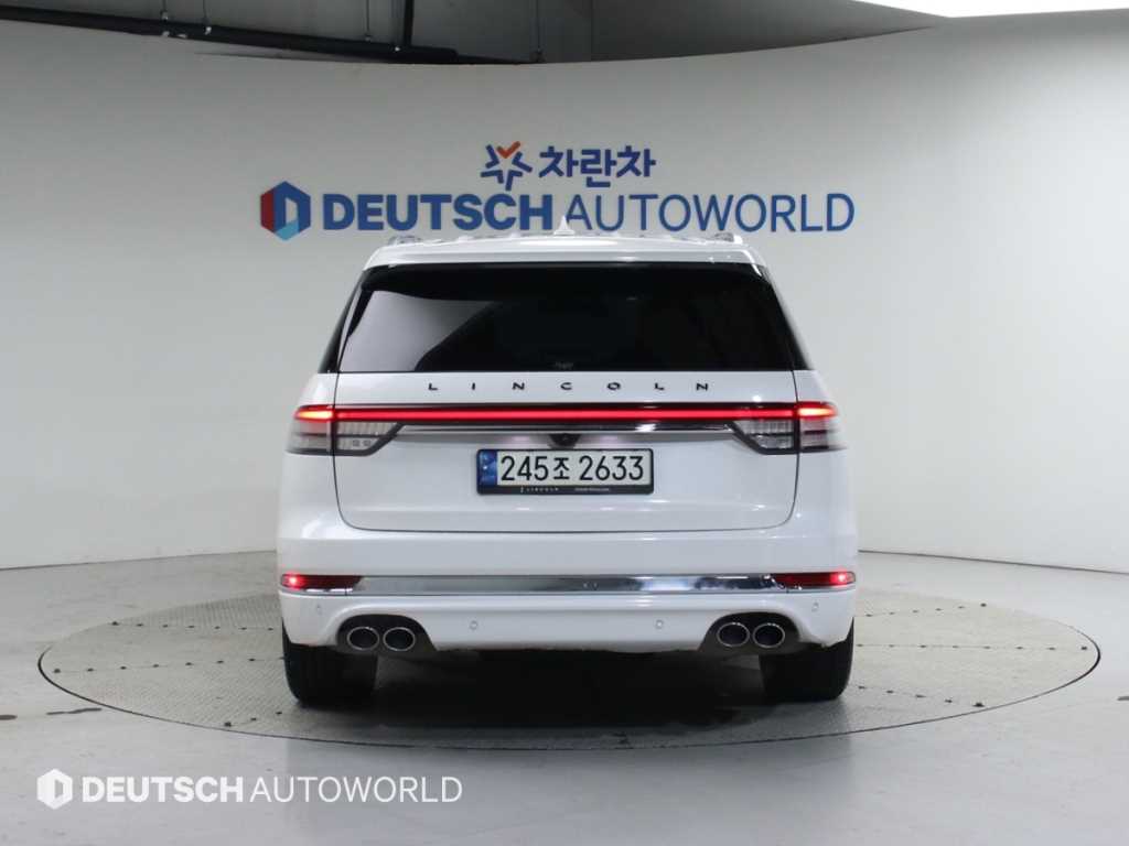 Lincoln Aviator - Vista 4