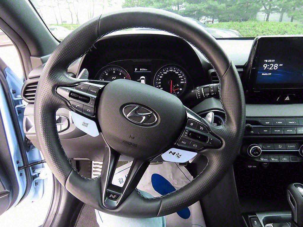 HYUNDAI Veloster - Vista 8