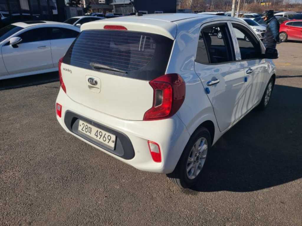 KIA Morning - Vista 5