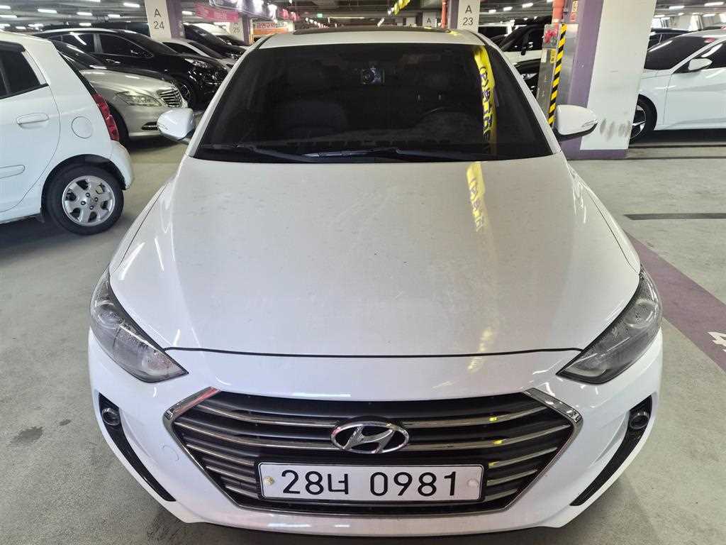 HYUNDAI Avante 2016 Blanco - Importación desde Corea - HF Imports Iquique - Foto 1