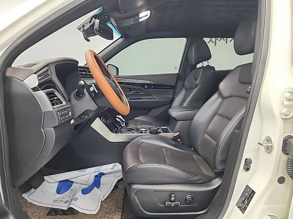 Ssangyong Korando - Vista 11