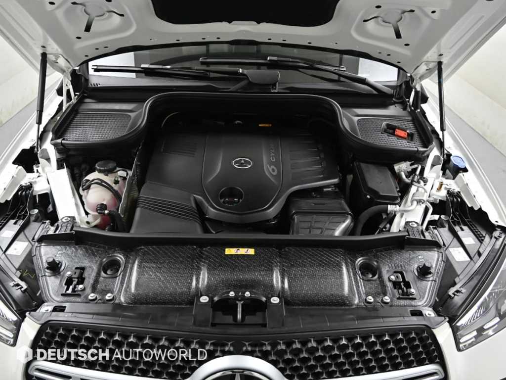 Mercedes Benz GLE Class - Vista 6