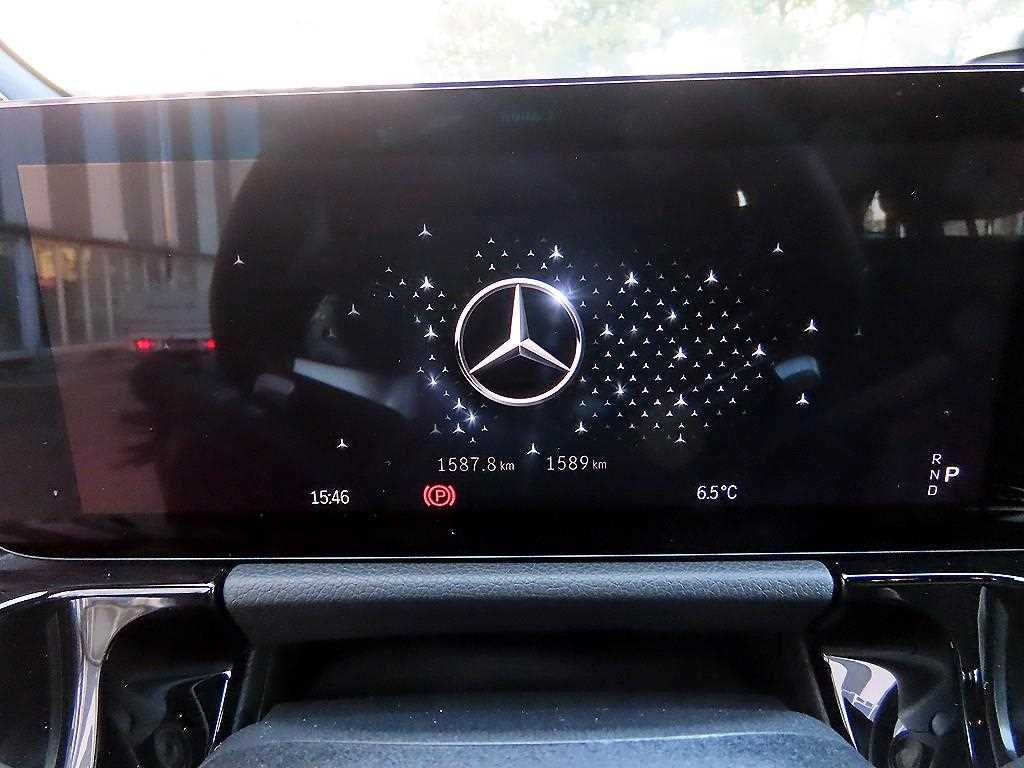 Mercedes Benz GLA Class - Vista 9