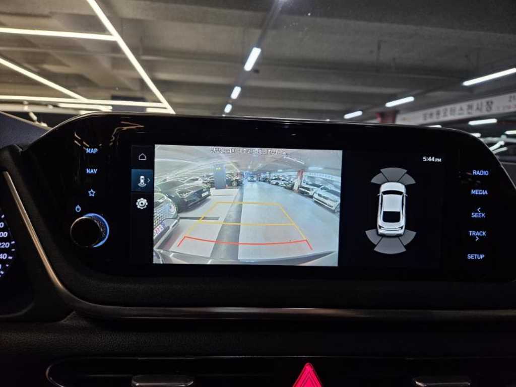 HYUNDAI Sonata - Vista 7