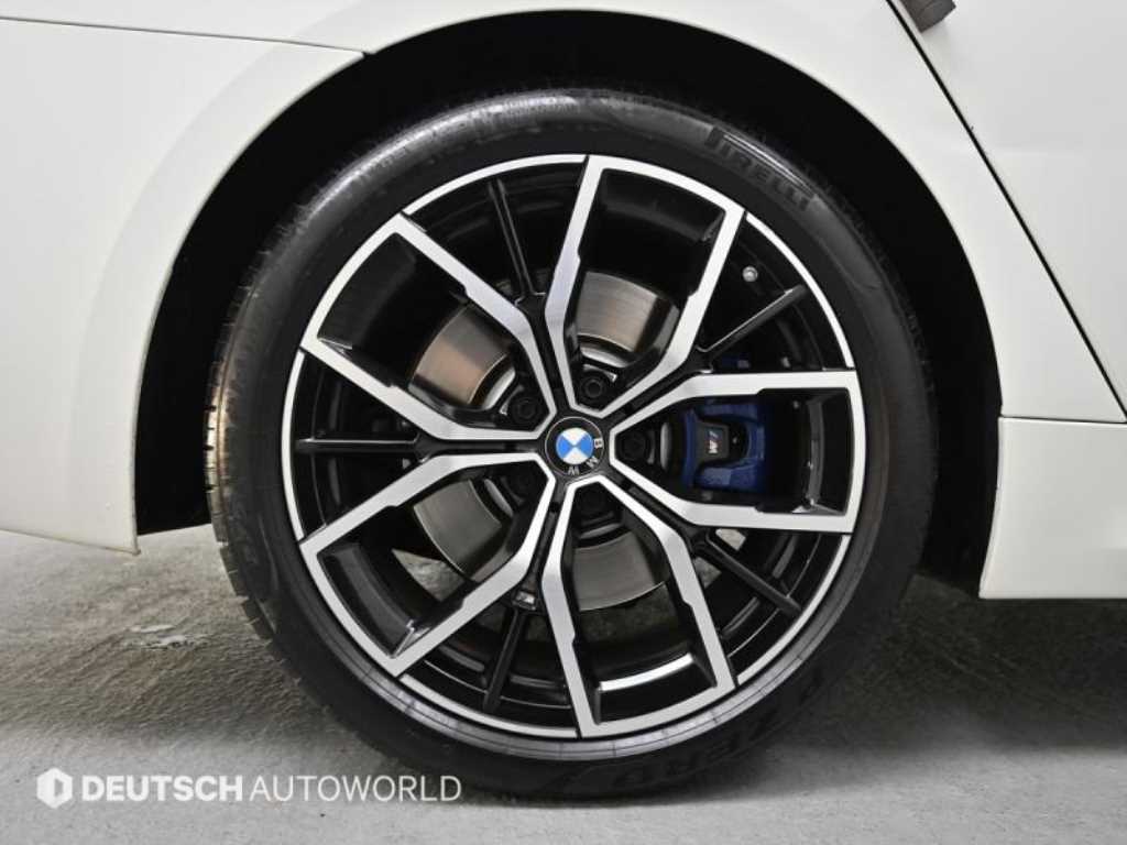 BMW 5 Series - Vista 5