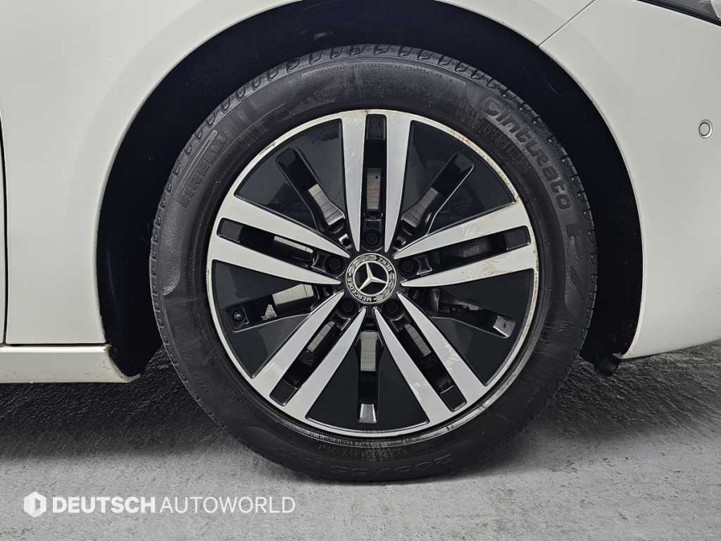 Mercedes Benz A Class - Vista 5