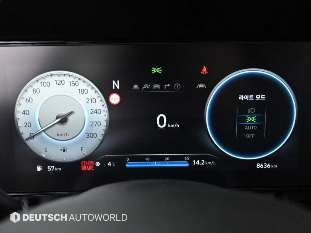 HYUNDAI Avante - Vista 8