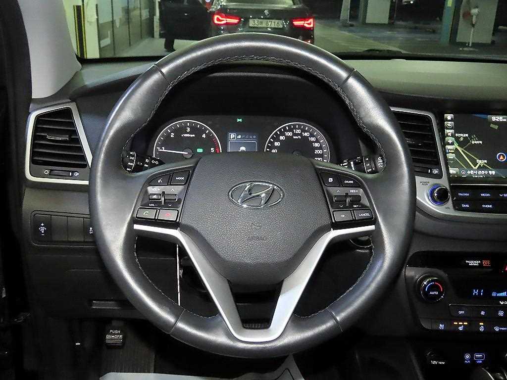 HYUNDAI Tucson - Vista 12