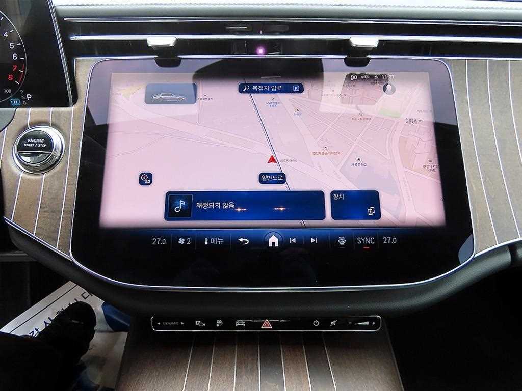 Mercedes Benz E class - Vista 12